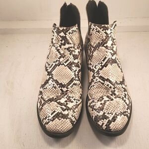 Steve Madden "Snakeskin" Booties